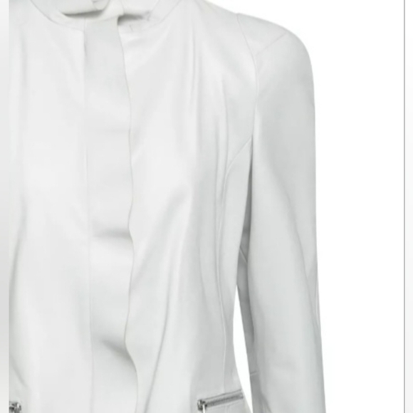 โจ๏ธ๐ฅ EMPORIO ARMANI JACKET ๐ฅโจ๏ธ - Picture 2 of 14